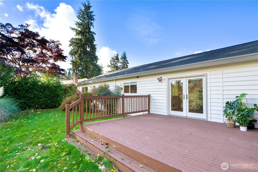 Property photo for 14260 110th Avenue NE, Kirkland photo 23