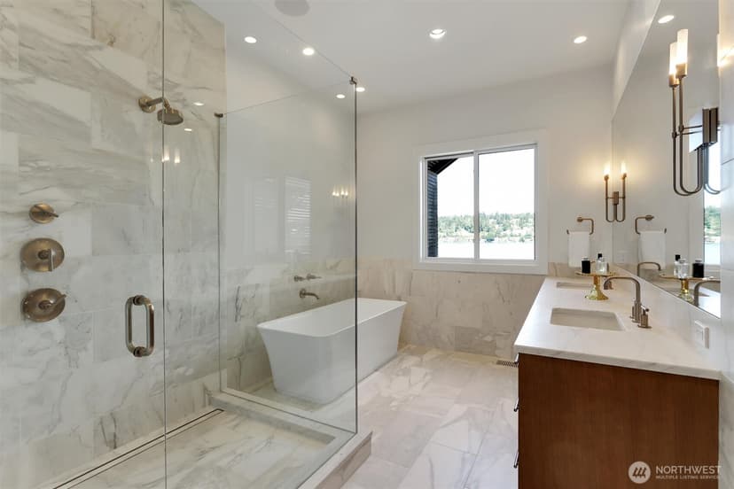Property photo for 6922 96th Avenue SE, Mercer Island photo 22