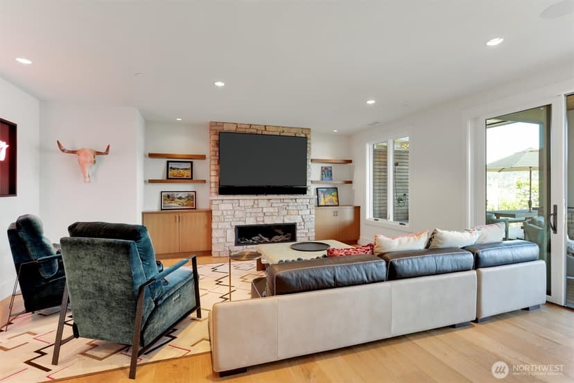 Property photo for 6922 96th Avenue SE, Mercer Island photo 27