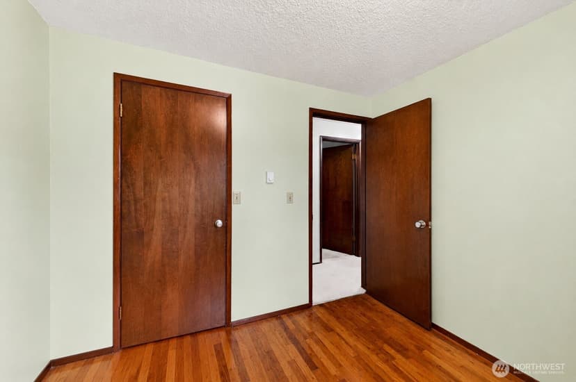 Property photo for 925 139th Street E, Tacoma photo 16