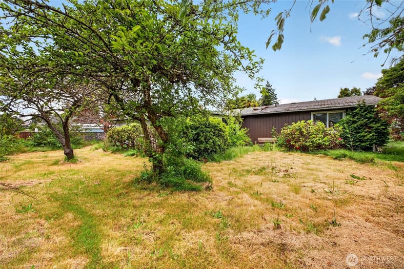 Property photo for 925 139th Street E, Tacoma photo 22
