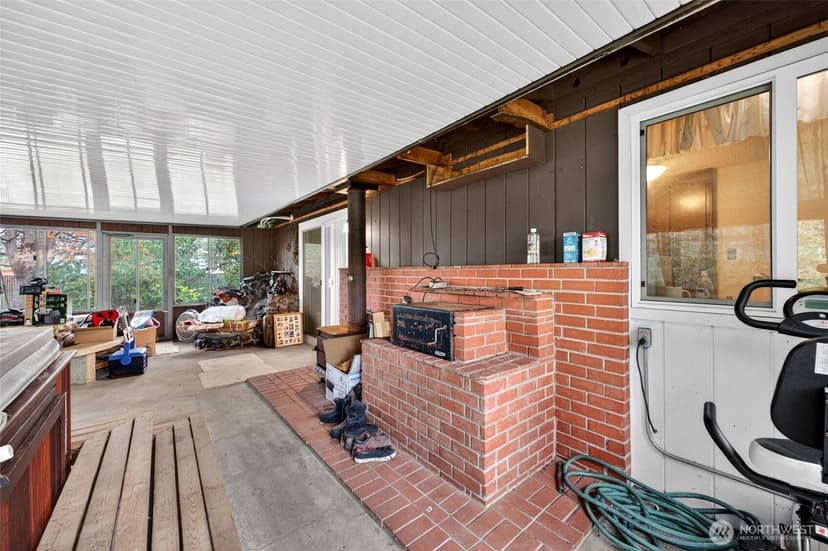 Property photo for 925 139th Street E, Tacoma photo 19
