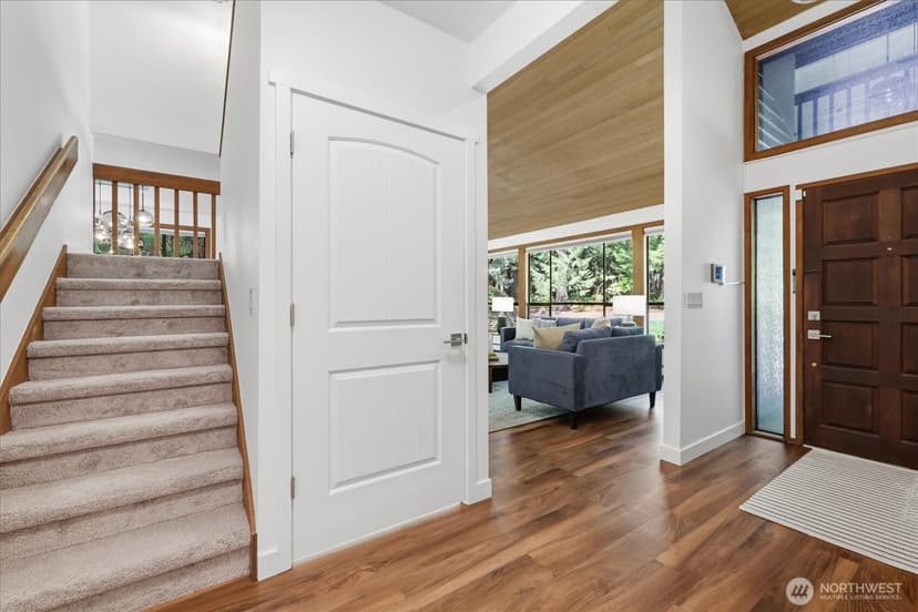 Property photo for 14038 156th Place NE, Woodinville photo 16