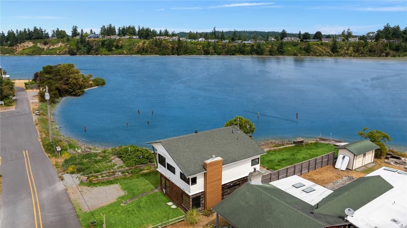 Property photo for 2403 Sunlight Beach Road, Clinton photo 18