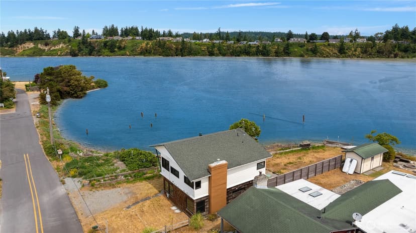 Property photo for 2403 Sunlight Beach Road, Clinton photo 17