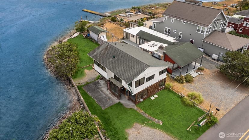 Property photo for 2403 Sunlight Beach Road, Clinton photo 6