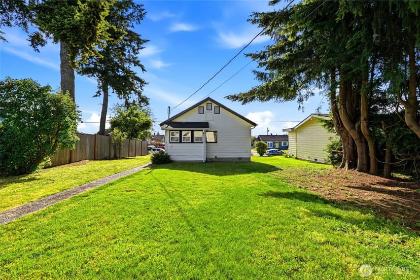 Property photo for 1608 Cedar Street, Everett photo 21