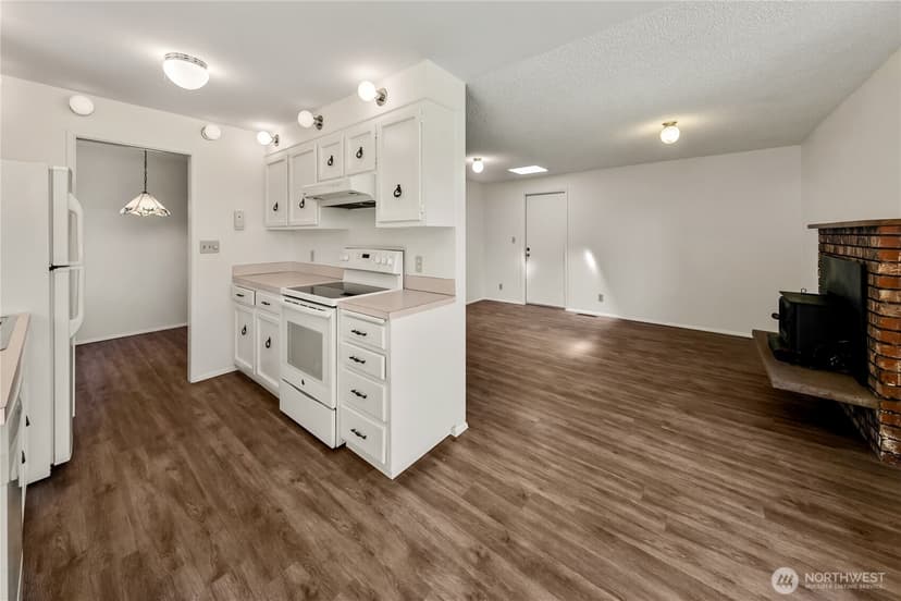 Property photo for 20813 53rd Avenue W, Lynnwood photo 9