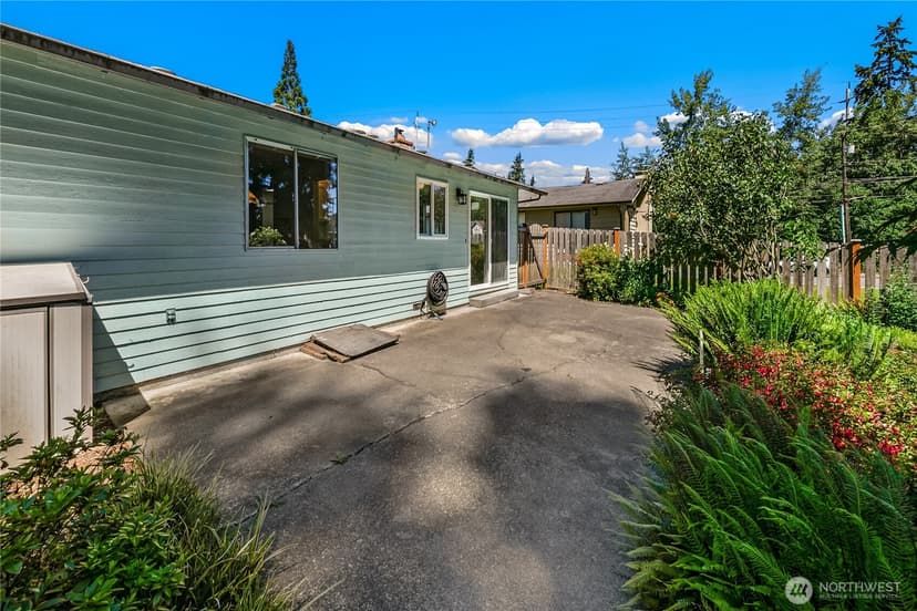 Property photo for 20813 53rd Avenue W, Lynnwood photo 17