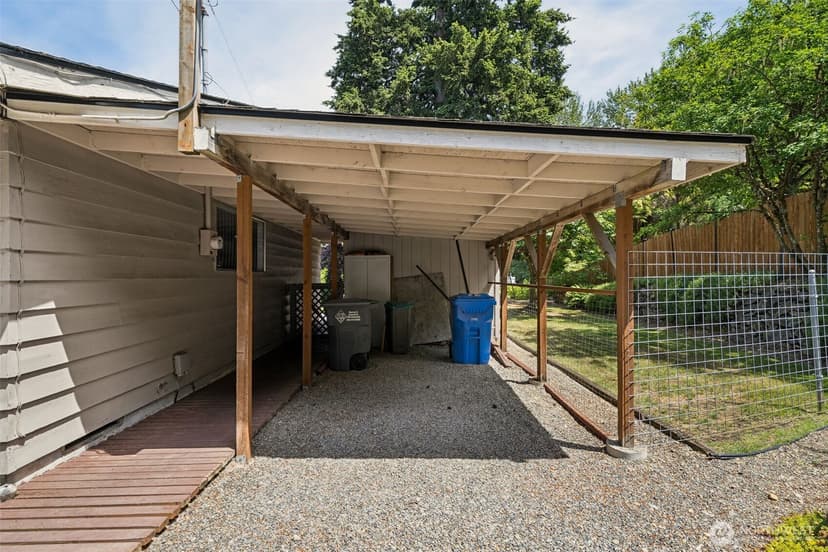 Property photo for 4201 7th Street SW, Puyallup photo 2