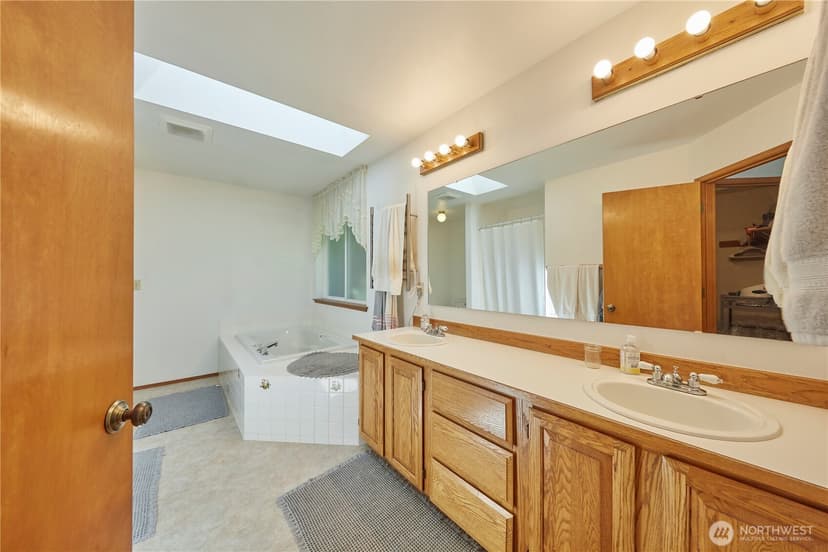Property photo for 3903 NW Martha Lane, Silverdale photo 34