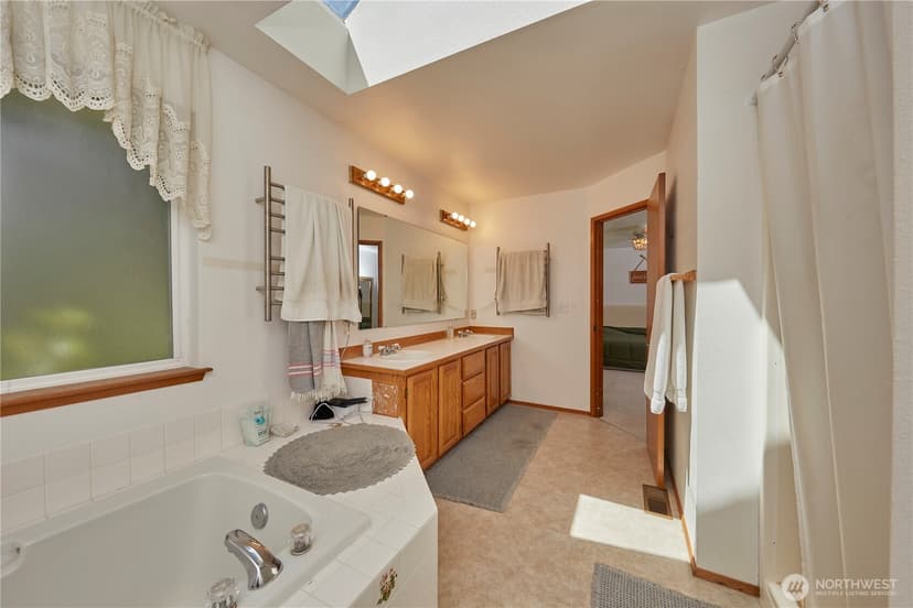 Property photo for 3903 NW Martha Lane, Silverdale photo 36