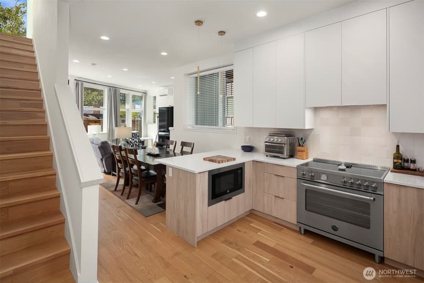 Property photo for 4104 Leary Way NW, Seattle photo 10