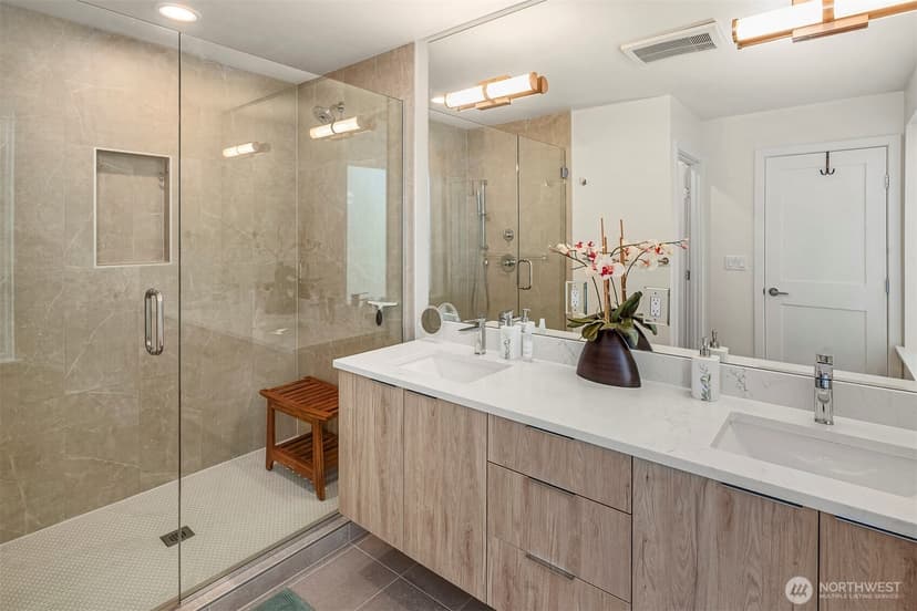 Property photo for 4104 Leary Way NW, Seattle photo 19