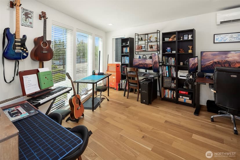Property photo for 4104 Leary Way NW, Seattle photo 11