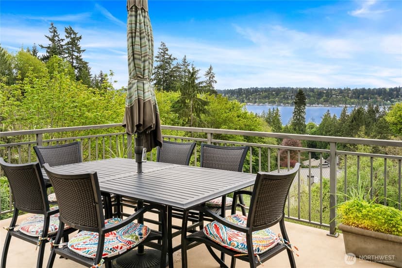Property photo for 6317 NE 138th Place, Kirkland photo 19