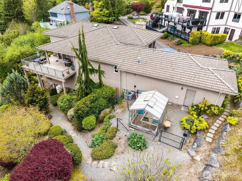 Property photo for 6317 NE 138th Place, Kirkland photo 36