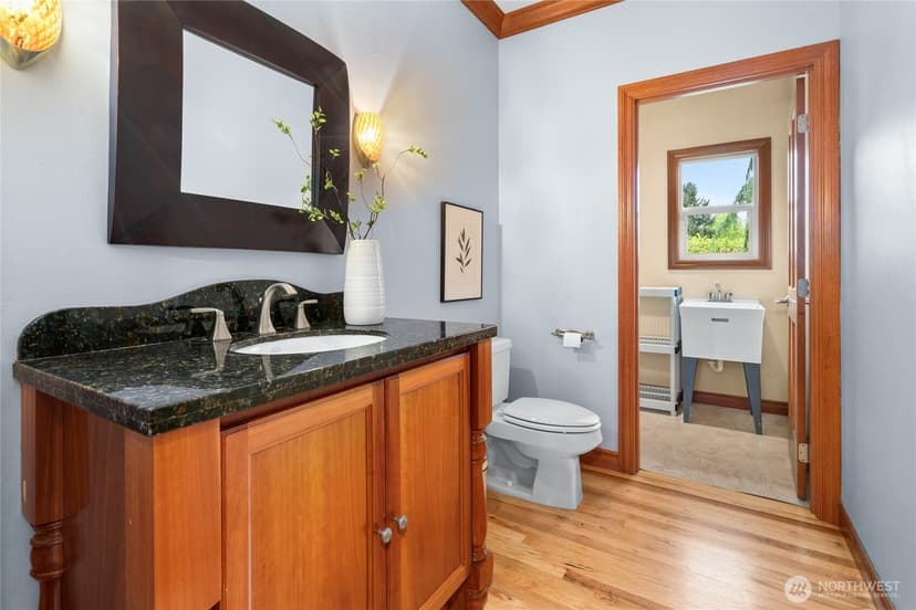 Property photo for 6317 NE 138th Place, Kirkland photo 21