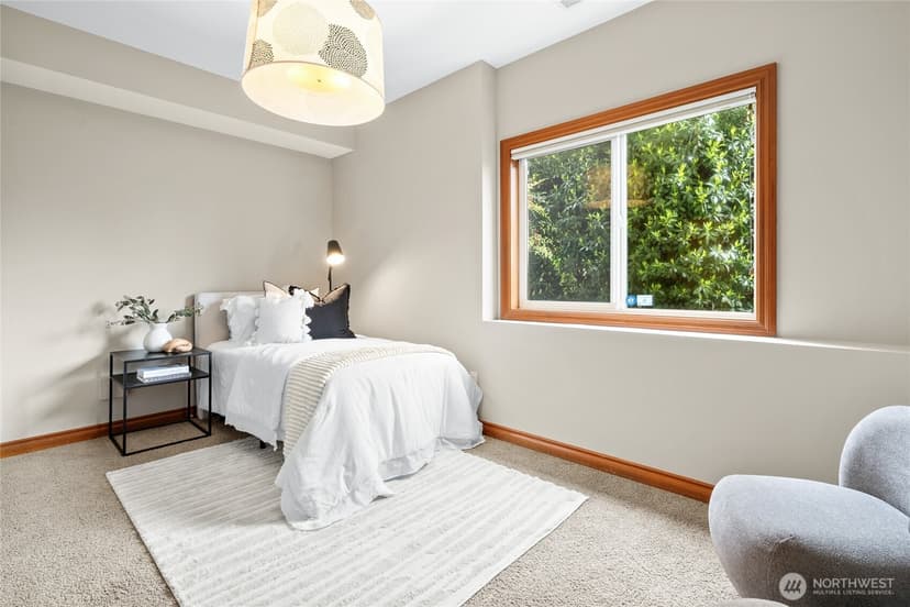 Property photo for 6317 NE 138th Place, Kirkland photo 30