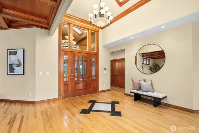 Property photo for 6317 NE 138th Place, Kirkland photo 5