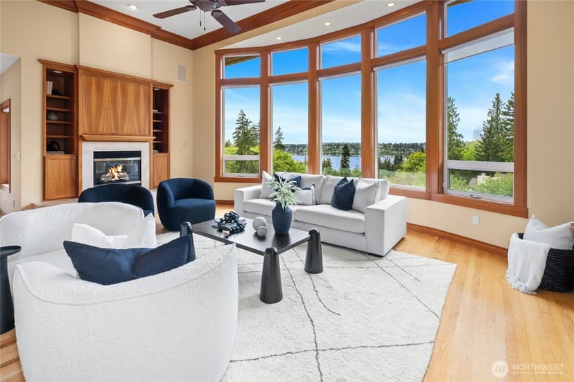 Property photo for 6317 NE 138th Place, Kirkland photo 11