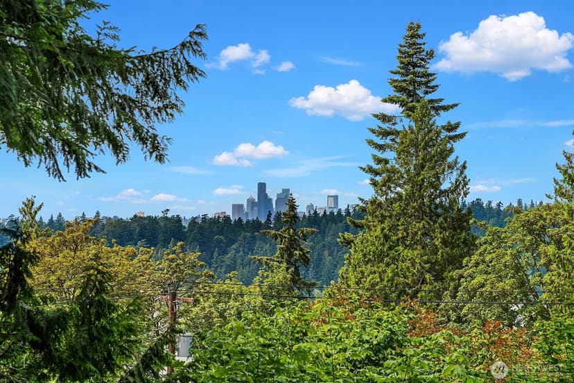 Property photo for 6750 W Mercer Way, Mercer Island photo 28