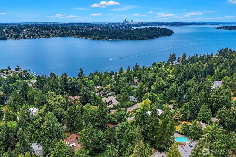 Property photo for 6750 W Mercer Way, Mercer Island photo 40
