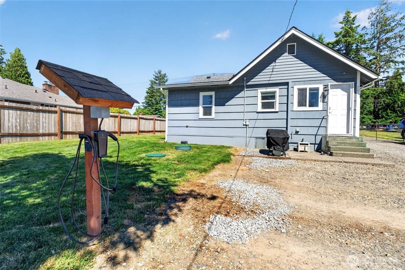 Property photo for 10520 50th Avenue E, Tacoma photo 21
