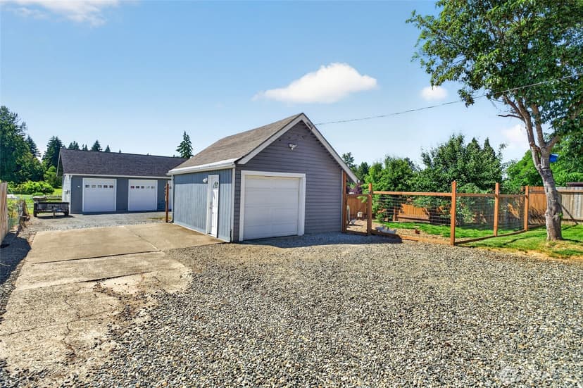 Property photo for 10520 50th Avenue E, Tacoma photo 25