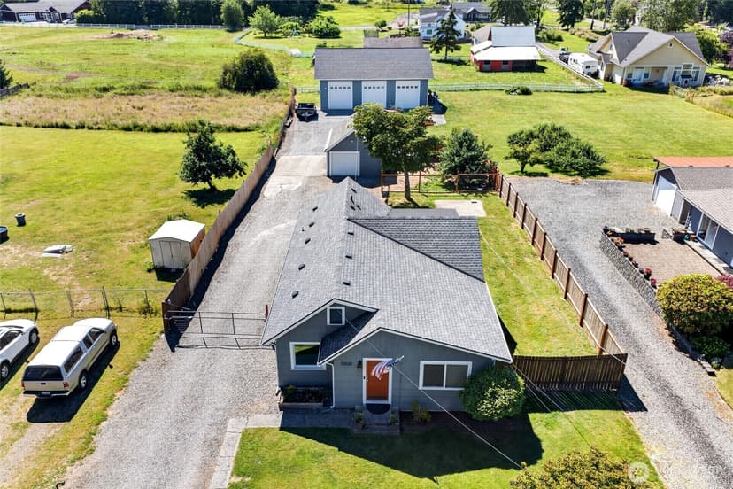 Property photo for 10520 50th Avenue E, Tacoma photo 29