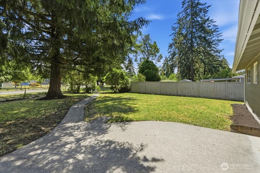 Property photo for 11407 Farwest Drive SW, Lakewood photo 22