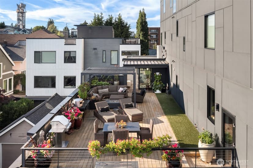 Property photo for 210 W Comstock Street #301, Seattle photo 2