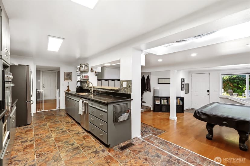 Property photo for 8406 Paine Street SW, Lakewood photo 11