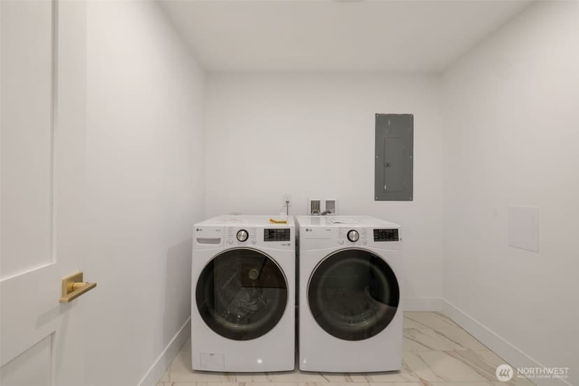 Property photo for 5109 S Willow Street, Seattle photo 24