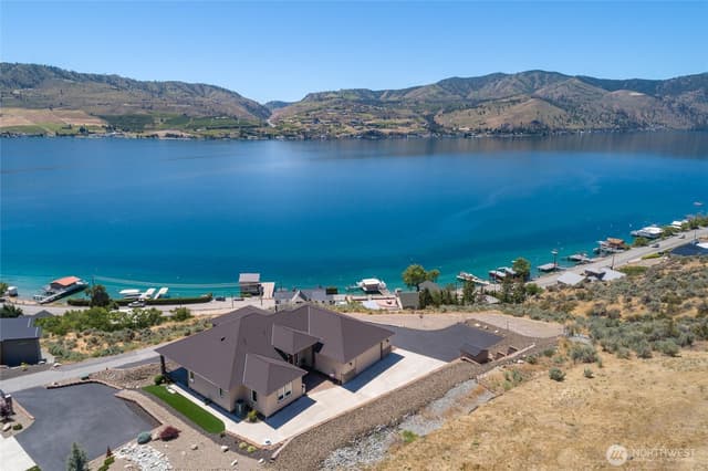 Property photo for 229 Apple Avenue, Chelan photo 2
