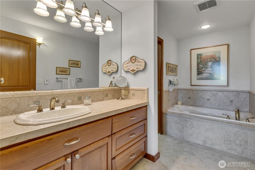 Property photo for 24332 140th Avenue SE, Kent photo 19