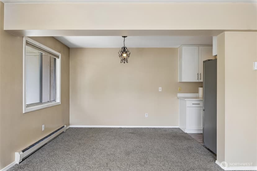 Property photo for 10129 Main St, Bellevue photo 24