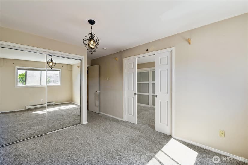 Property photo for 10129 Main St, Bellevue photo 23