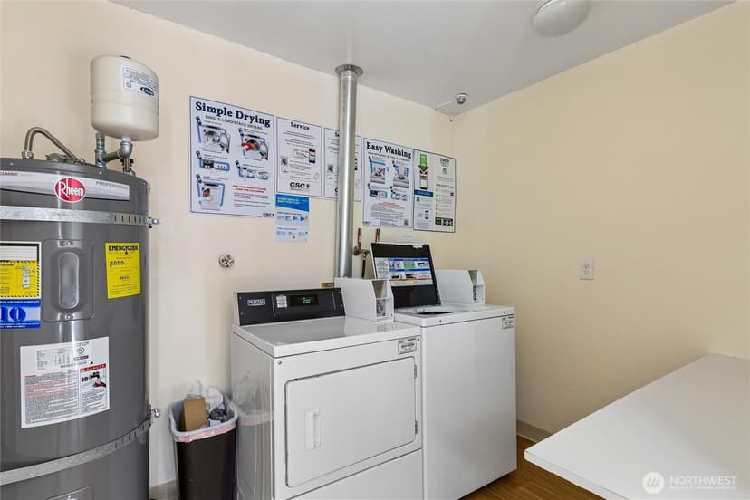 Property photo for 10129 Main St, Bellevue photo 25