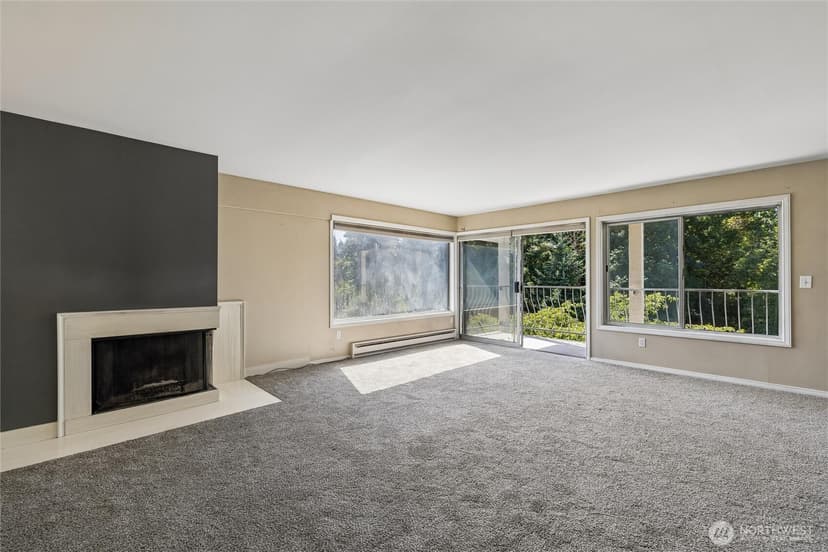 Property photo for 10129 Main St, Bellevue photo 13