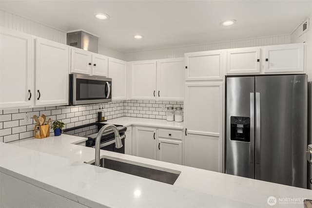 Property photo for 14714 53rd Avenue W #128, Edmonds photo 5