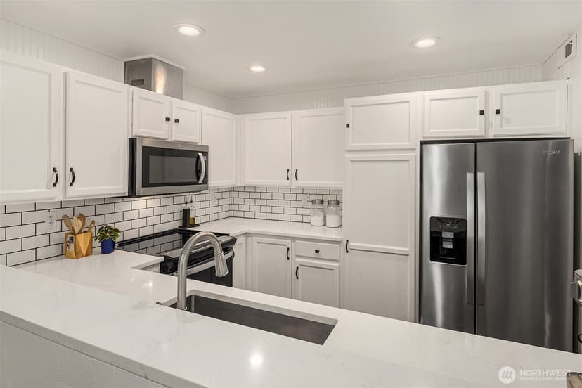 Property photo for 14714 53rd Avenue W #128, Edmonds photo 5