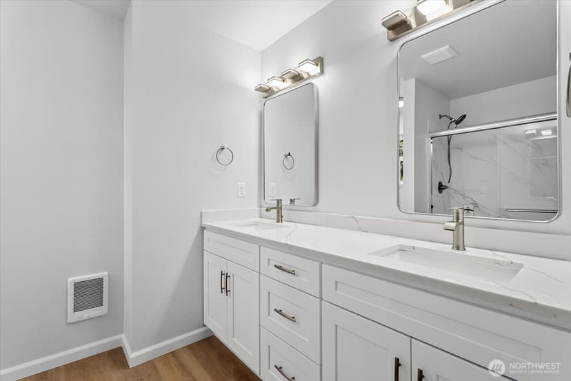 Property photo for 27526 43rd Avenue S, Auburn photo 18