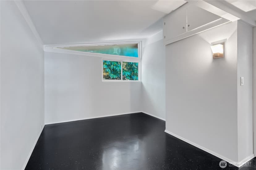 Property photo for 7801 Leschi Road SW, Lakewood photo 12