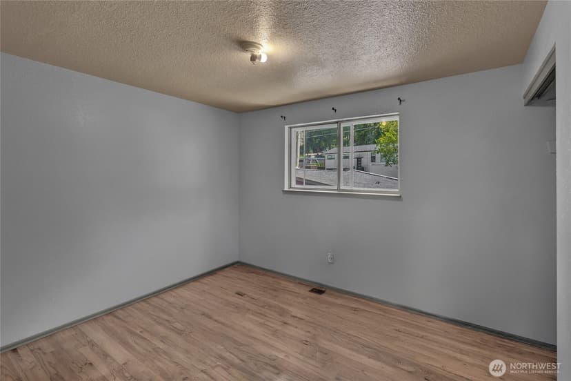 Property photo for 35745 26th Avenue S, Federal Way photo 23
