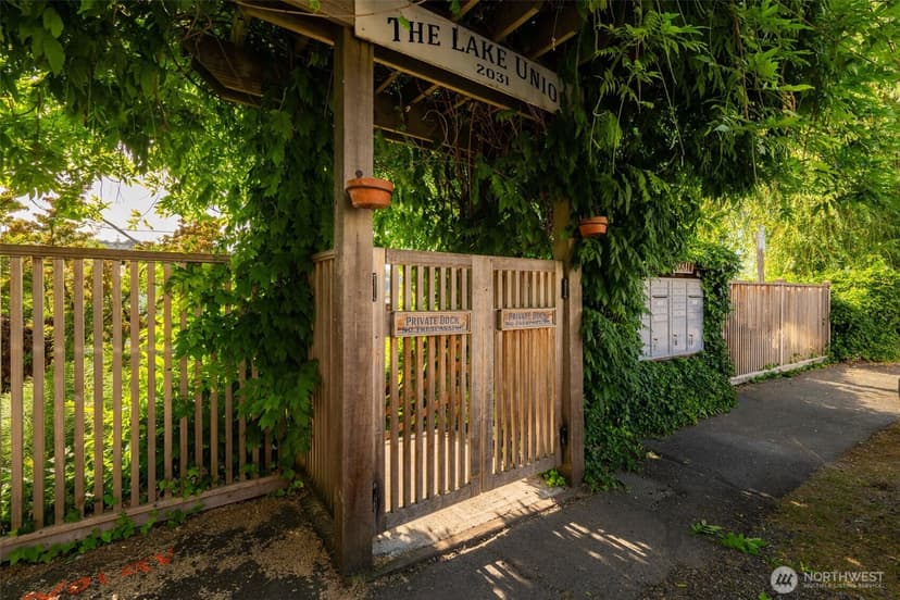Property photo for 2031 Fairview Avenue E #I, Seattle photo 34