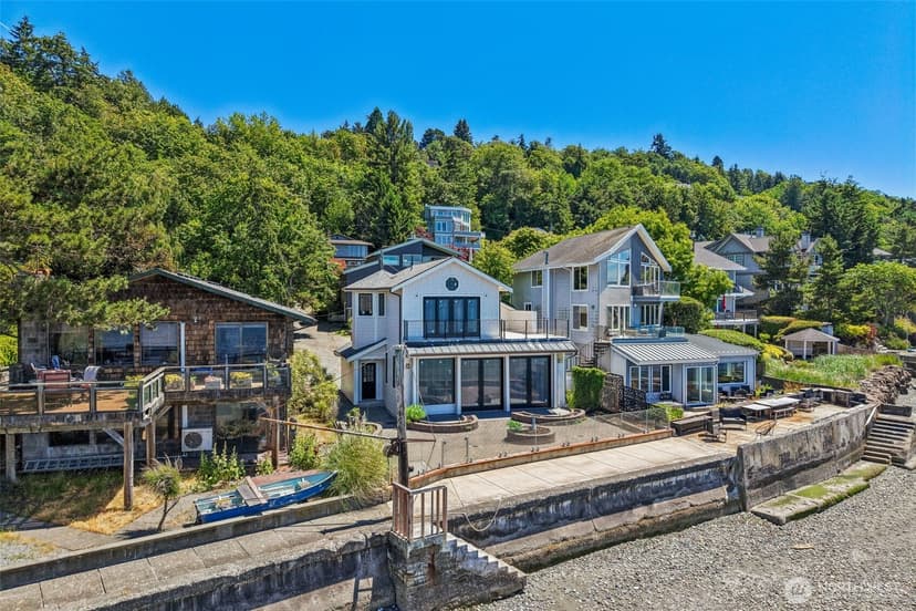 Property photo for 9839 51st Avenue SW, Seattle photo 12