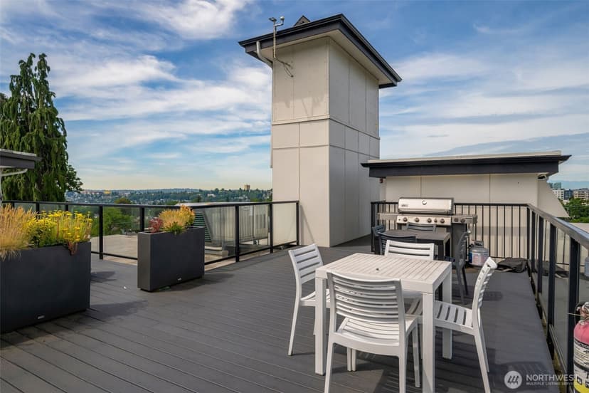 Property photo for 2901 S Jackson Street #304, Seattle photo 24