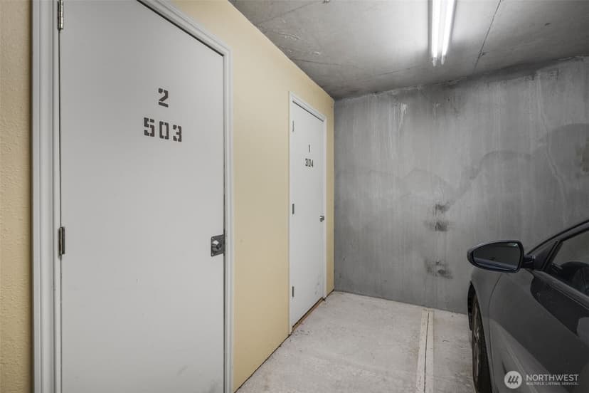 Property photo for 2901 S Jackson Street #304, Seattle photo 32