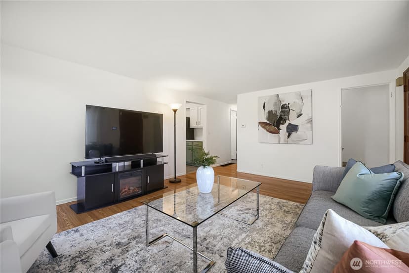 Property photo for 6815 S 120th Place, Seattle photo 6